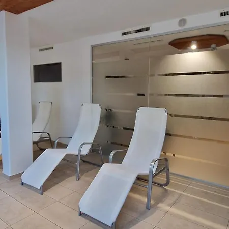 Apartment 2-zimmer Mit Pool, Sauna Und Fitness